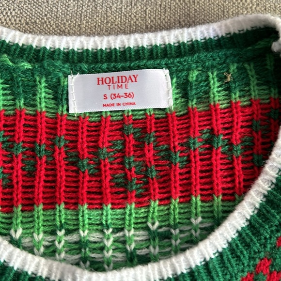 Holiday Time, Men’s Small (34-36) Ugly Christmas Sweater - Picture 4 of 8